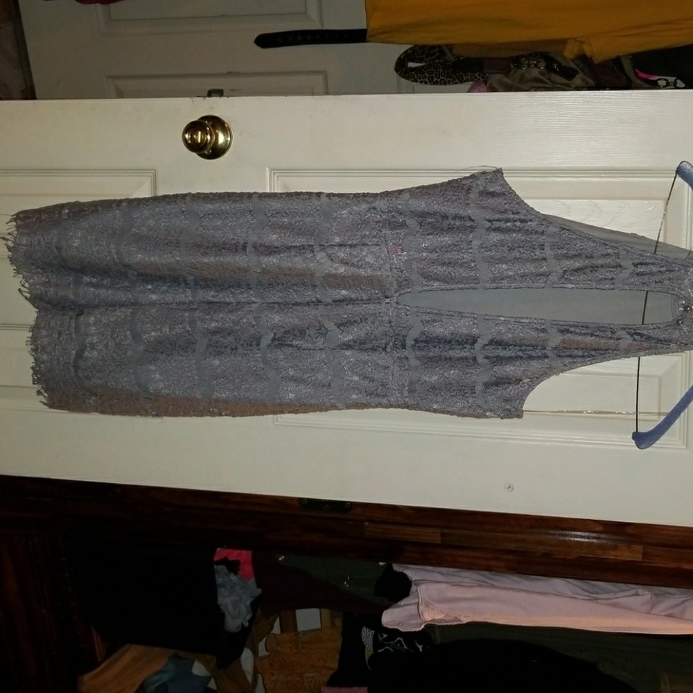Dress - Picture 4 of 4